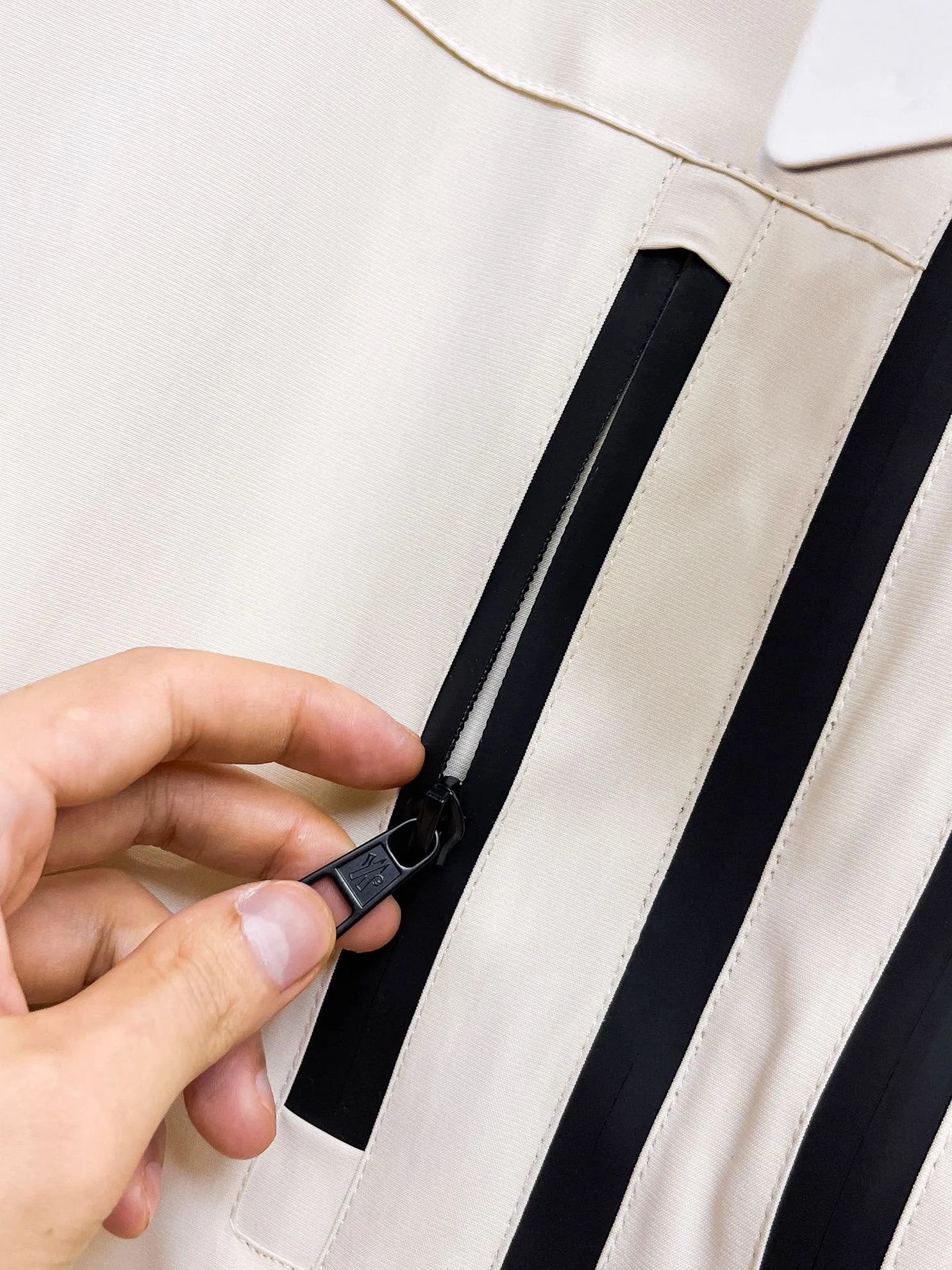Same Style， ， 2026 New Arrival ，Original Premium Breathable ， ， ， Quality。 ， Sizes：M～3XL
